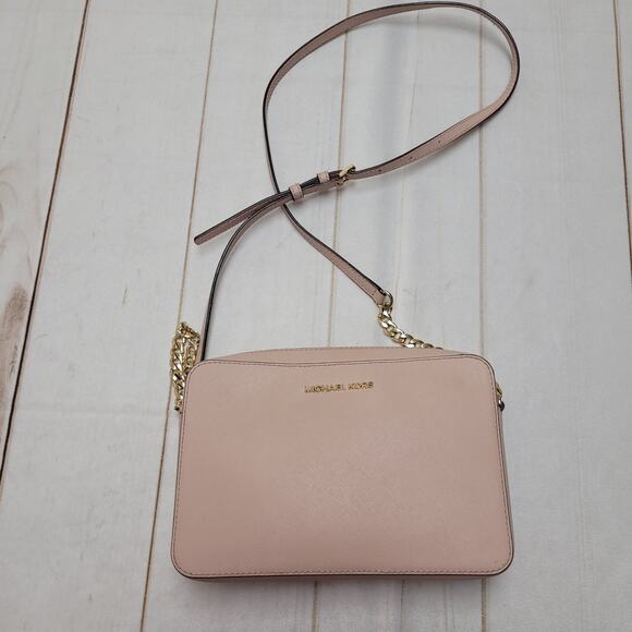 Michael Kors small jet set pink saffiano leather gold chain crossbody bag purse - Picture 2 of 15